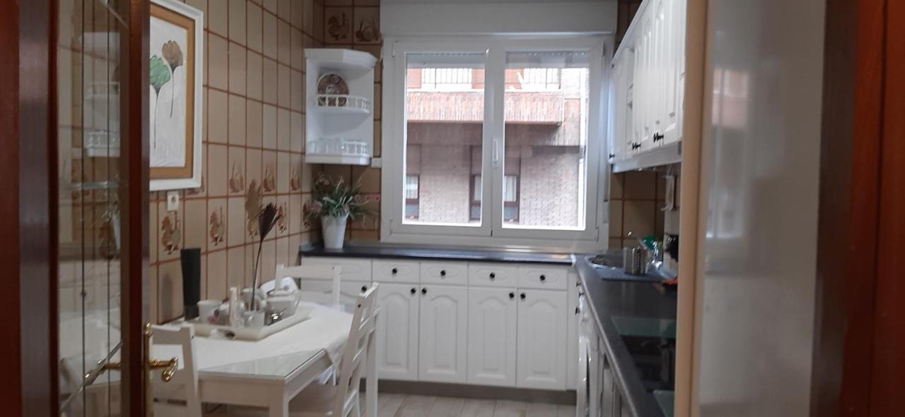Apartamento Costa Vasca Las Arenas Getxo Eksteriør billede